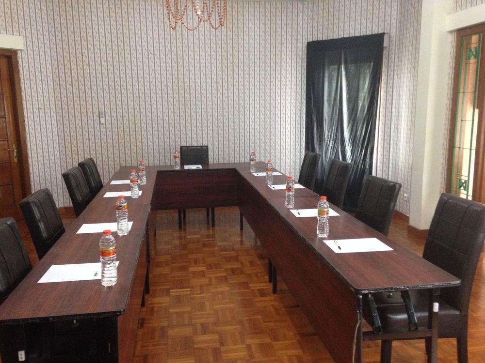 Arimbi Pejaten Suites Dżakarta Zewnętrze zdjęcie